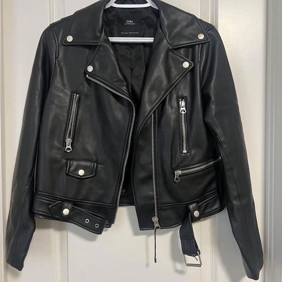 Zara Sleek Black Leather Biker Jacket - Picture 2 of 2